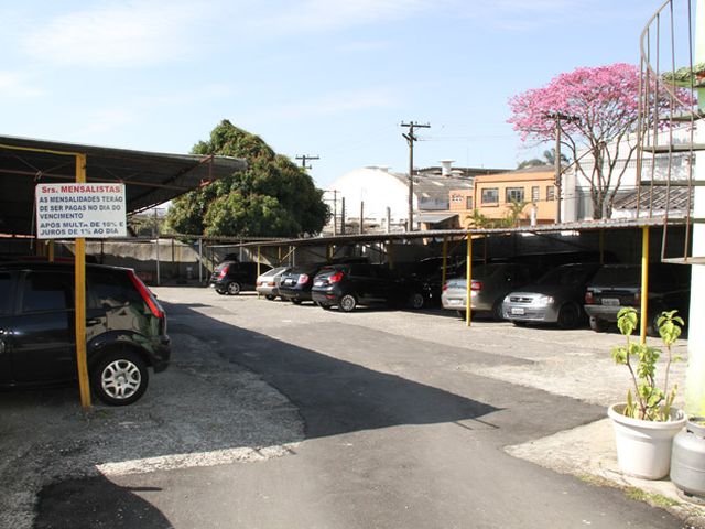 Foto de Lil - Lava Rapido Estacionamento e Salão Festas - São Paulo / SP
