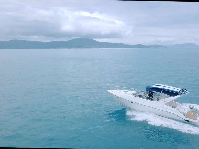 Foto de Vou de Lancha Aluguel de Lancha - Florianópolis / SC