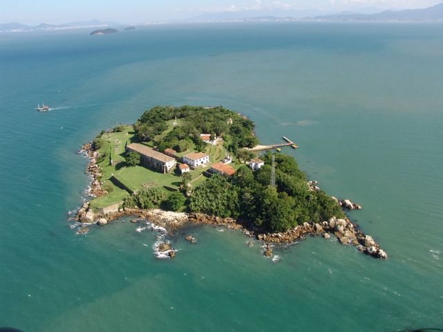 Foto de Vou de Lancha Aluguel de Lancha - Florianópolis / SC