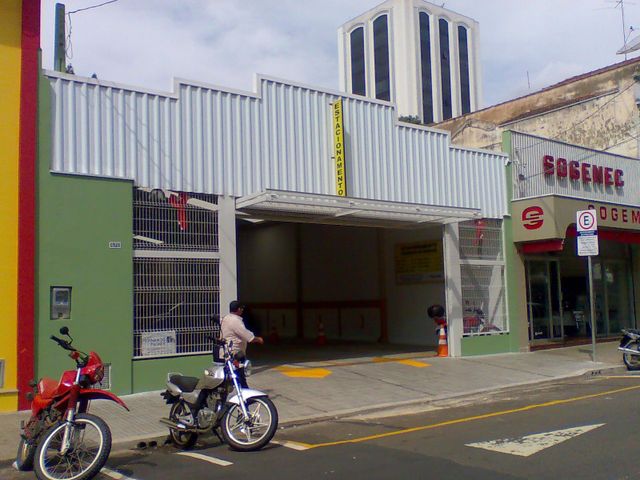 Foto de Estacionamento Prudente de Moraes - Piracicaba / SP