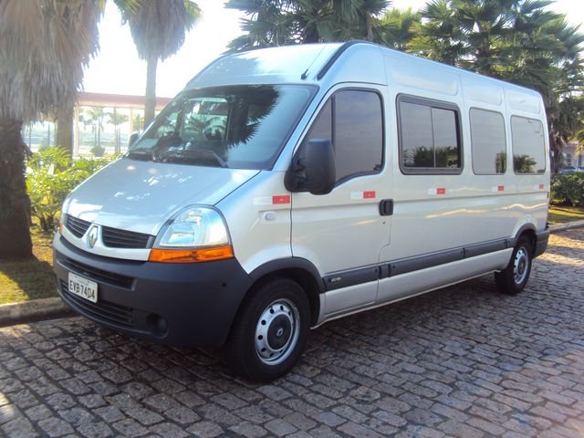 Zamora Vans Locadora