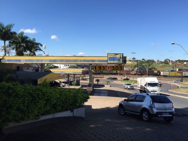 Foto de Auto Posto Piramides Ltda - Araraquara / SP